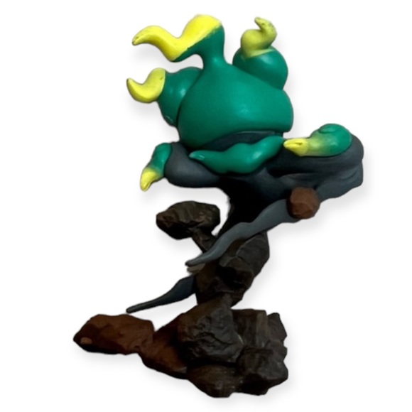Pokemon Marshadow Mini Figure - Picture 2 of 5
